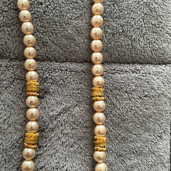 HELENA RUBINSTEIN PARIS statement necklace. Vintage. - Picture 3 of 5